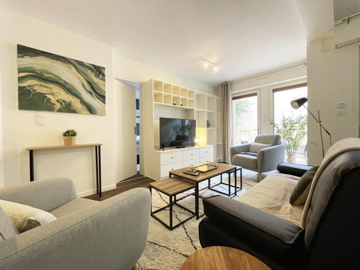 Le Patio De La Reine Berthe - Parking Included Apartment Chartres Exterior photo