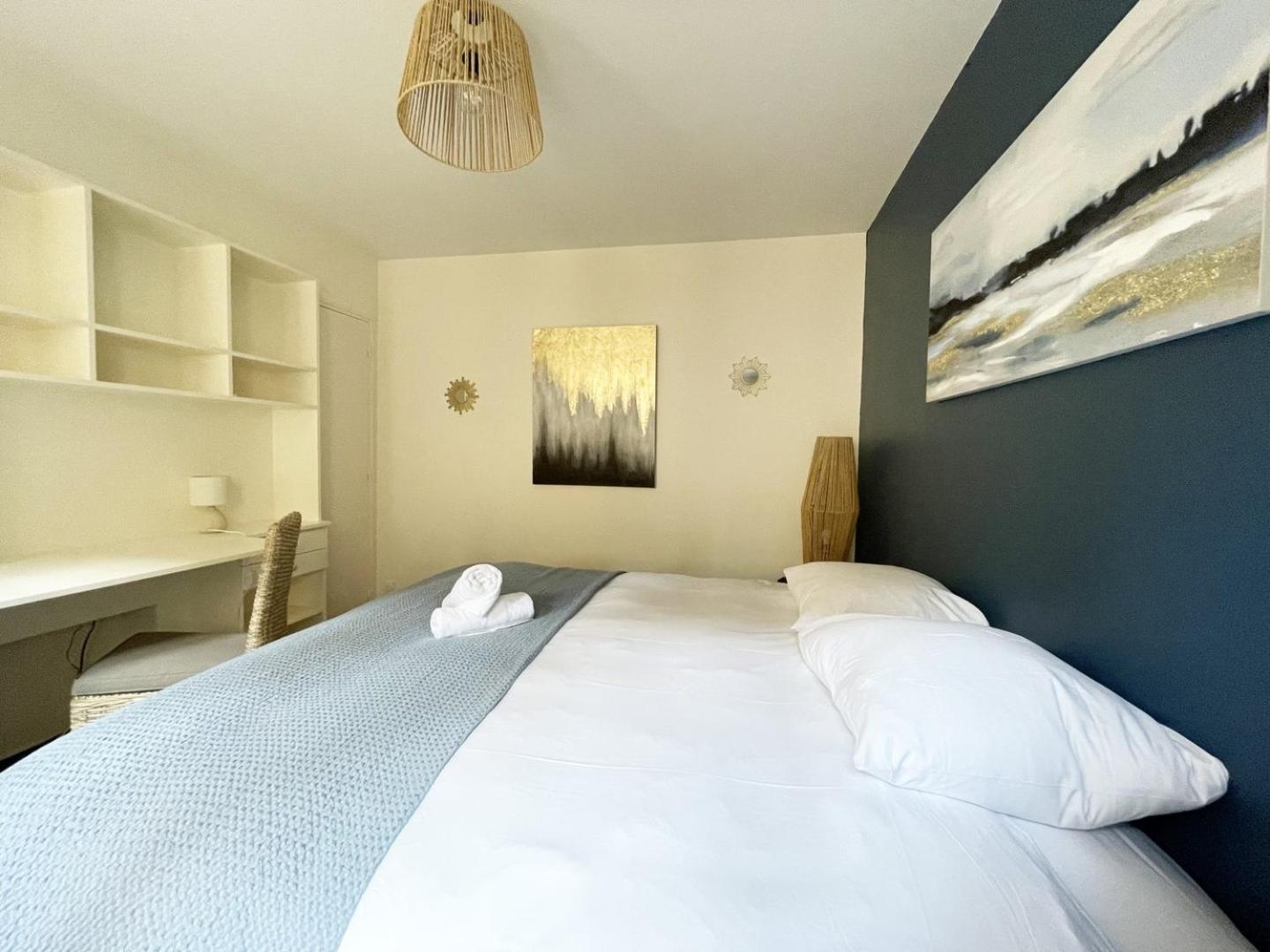 Le Patio De La Reine Berthe - Parking Included Apartment Chartres Exterior photo